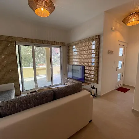 The View No1 'the Michael' Apartment Kyra Panagia